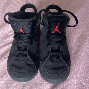 Preowned Jordan 6s